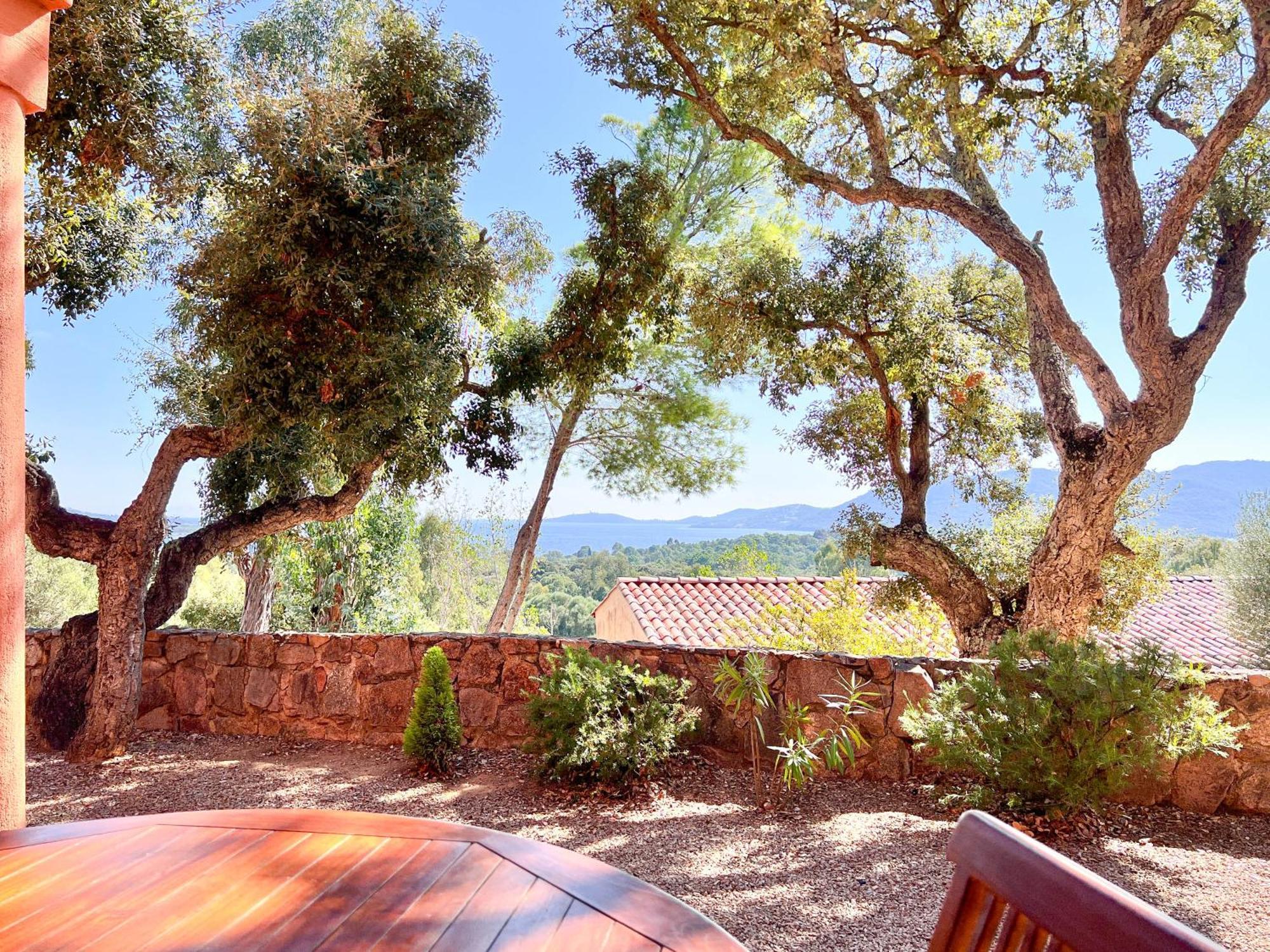 Royal Palm Aparthotel Porto-Vecchio  Buitenkant foto
